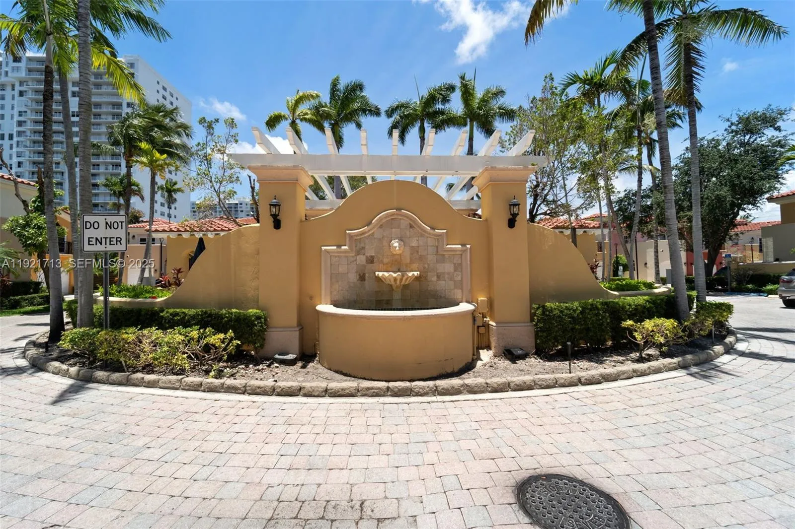18475 Ne 30th Pl, Aventura, Florida 33160, Aventura, Florida 33160, 3 Bedrooms Bedrooms, ,2 BathroomsBathrooms,Residential,For Sale,18475 Ne 30th Pl, Aventura, Florida 33160,A11921713