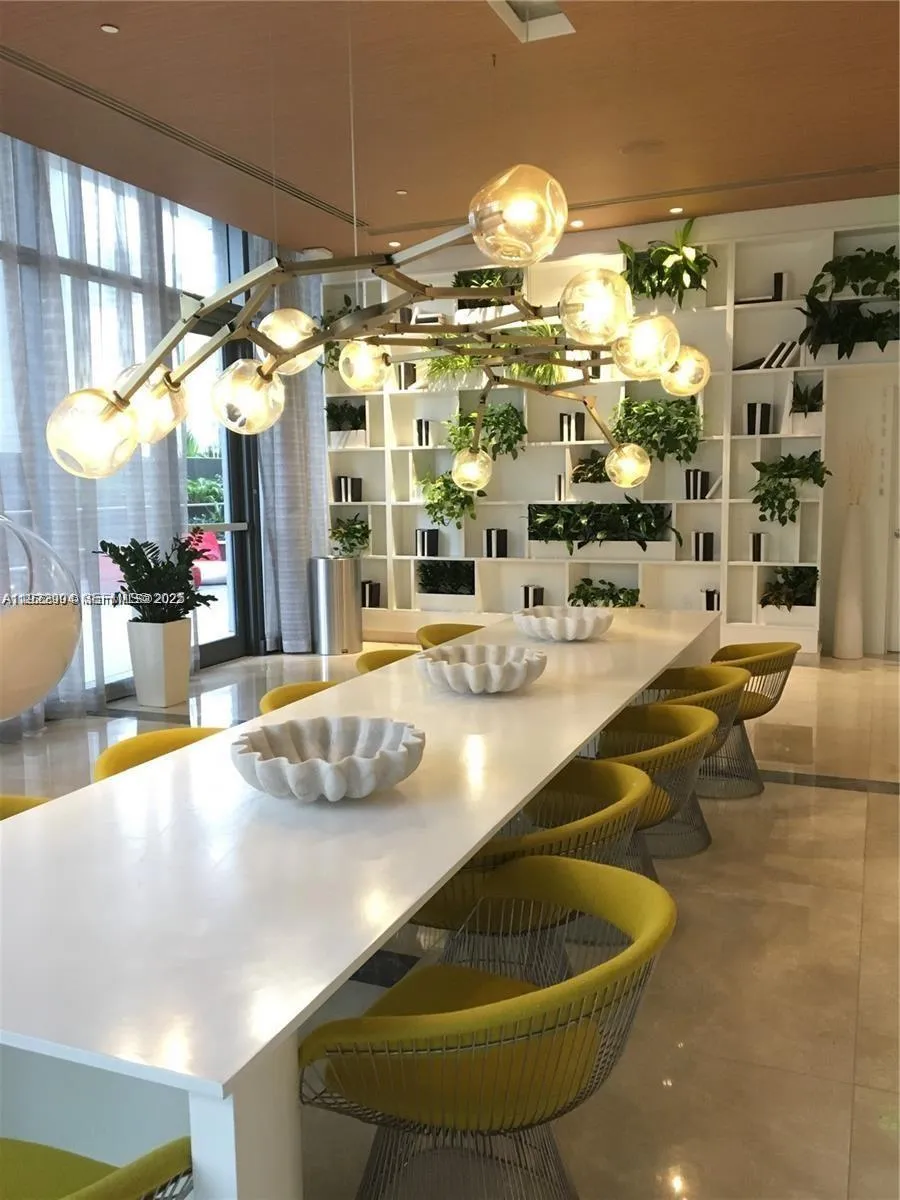 55 Sw 9th St 3001, Miami, Florida 33130, Miami, Florida 33130, 2 Bedrooms Bedrooms, ,2 BathroomsBathrooms,Residential,For Sale,55 Sw 9th St 3001, Miami, Florida 33130,A11922904