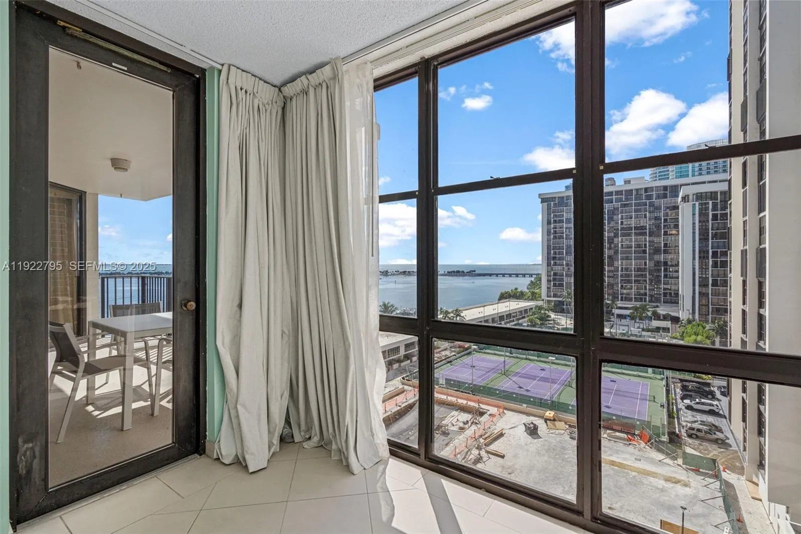 1865 Brickell Ave A1013, Miami, Florida 33129, Miami, Florida 33129, 2 Bedrooms Bedrooms, ,2 BathroomsBathrooms,Residential,For Sale,1865 Brickell Ave A1013, Miami, Florida 33129,A11922795
