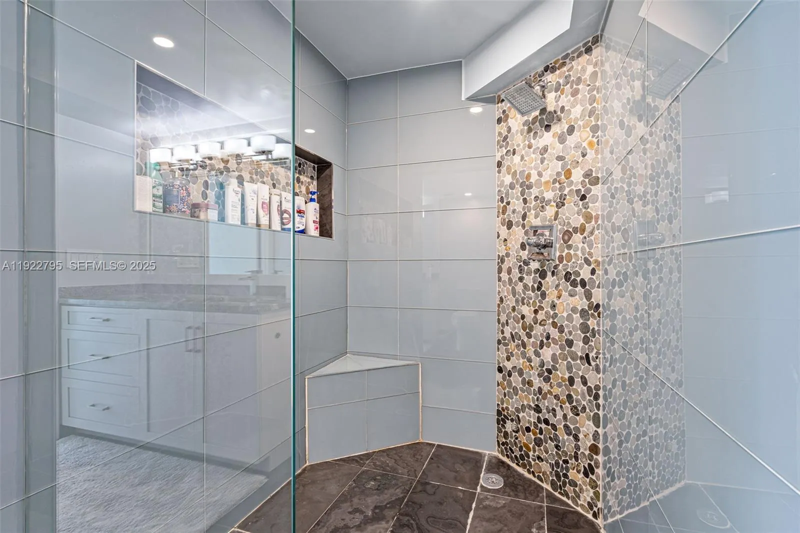 1865 Brickell Ave A1013, Miami, Florida 33129, Miami, Florida 33129, 2 Bedrooms Bedrooms, ,2 BathroomsBathrooms,Residential,For Sale,1865 Brickell Ave A1013, Miami, Florida 33129,A11922795