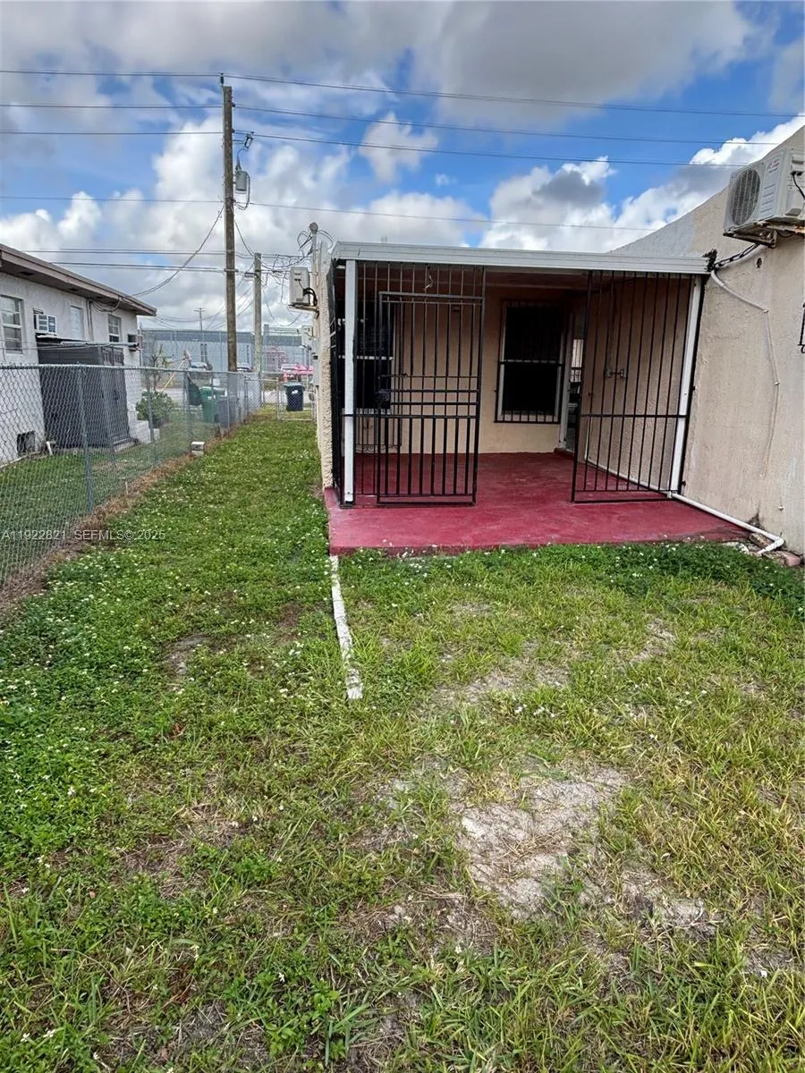 2912 Nw 32nd St, Miami, Florida 33142, Miami, Florida 33142, ,Residential Income,For Sale,2912 Nw 32nd St, Miami, Florida 33142,A11922821