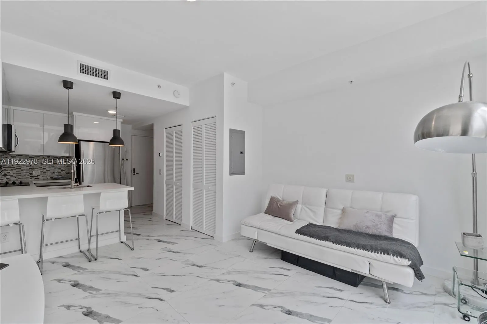 300 S Biscayne Blvd T-1411, Miami, Florida 33131, Miami, Florida 33131, 1 Bedroom Bedrooms, ,1 BathroomBathrooms,Residential Lease,For Rent,300 S Biscayne Blvd T-1411, Miami, Florida 33131,A11922978