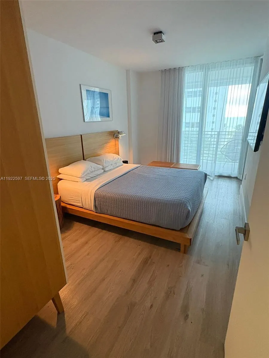6080 Collins Ave 506, Miami Beach, Florida 33140, Miami Beach, Florida 33140, 1 Bedroom Bedrooms, ,1 BathroomBathrooms,Residential,For Sale,6080 Collins Ave 506, Miami Beach, Florida 33140,A11922597