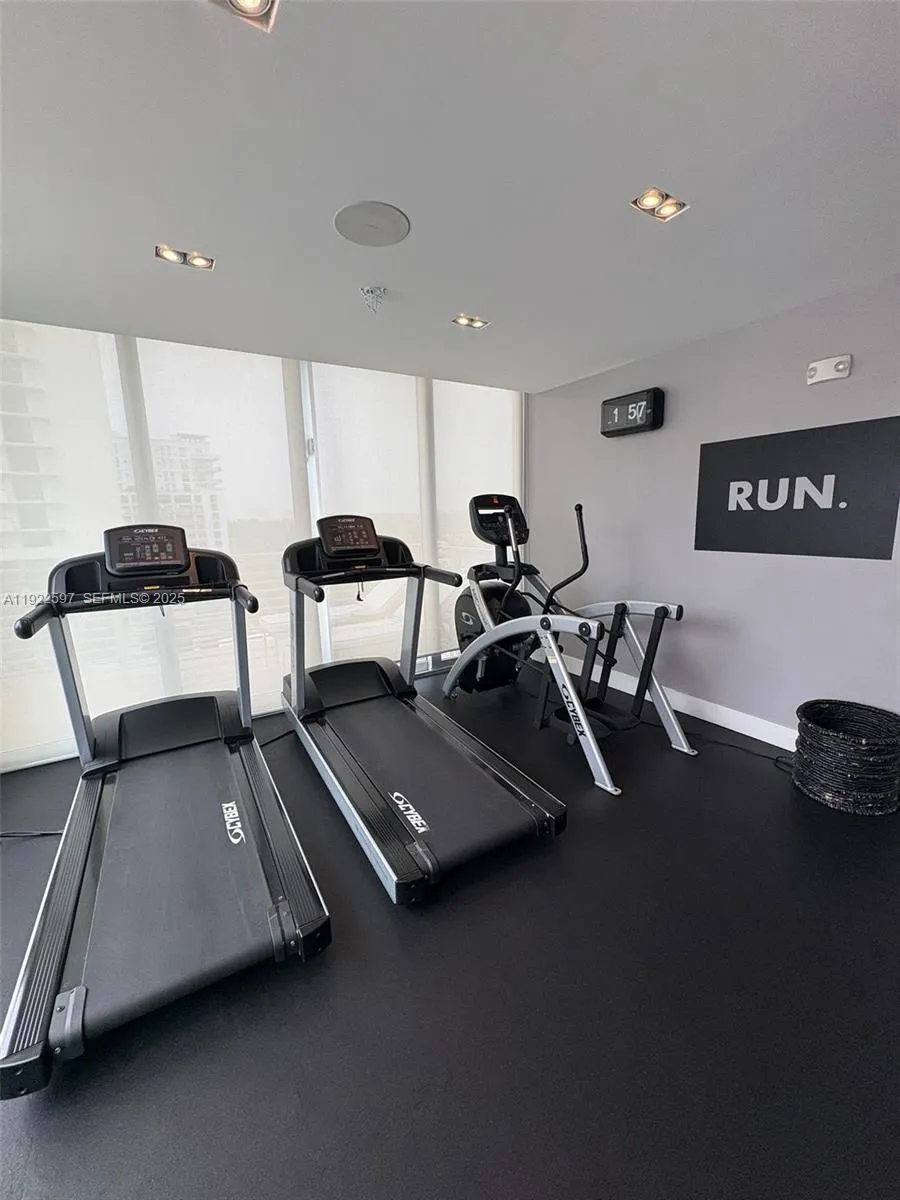 6080 Collins Ave 506, Miami Beach, Florida 33140, Miami Beach, Florida 33140, 1 Bedroom Bedrooms, ,1 BathroomBathrooms,Residential,For Sale,6080 Collins Ave 506, Miami Beach, Florida 33140,A11922597