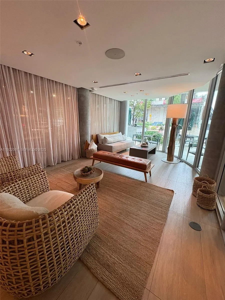 6080 Collins Ave 506, Miami Beach, Florida 33140, Miami Beach, Florida 33140, 1 Bedroom Bedrooms, ,1 BathroomBathrooms,Residential,For Sale,6080 Collins Ave 506, Miami Beach, Florida 33140,A11922597