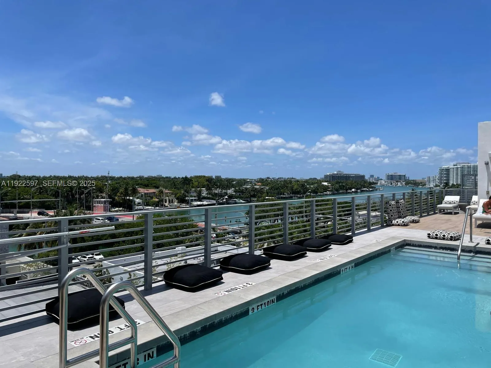 6080 Collins Ave 506, Miami Beach, Florida 33140, Miami Beach, Florida 33140, 1 Bedroom Bedrooms, ,1 BathroomBathrooms,Residential,For Sale,6080 Collins Ave 506, Miami Beach, Florida 33140,A11922597