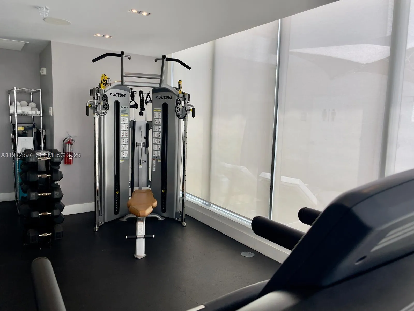 6080 Collins Ave 506, Miami Beach, Florida 33140, Miami Beach, Florida 33140, 1 Bedroom Bedrooms, ,1 BathroomBathrooms,Residential,For Sale,6080 Collins Ave 506, Miami Beach, Florida 33140,A11922597