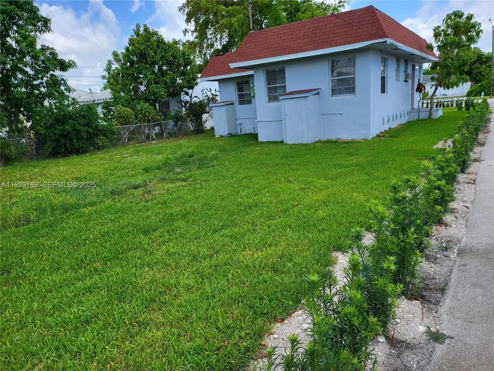 Hollywood, Florida 33020, ,Residential Income,For Sale,A11923163