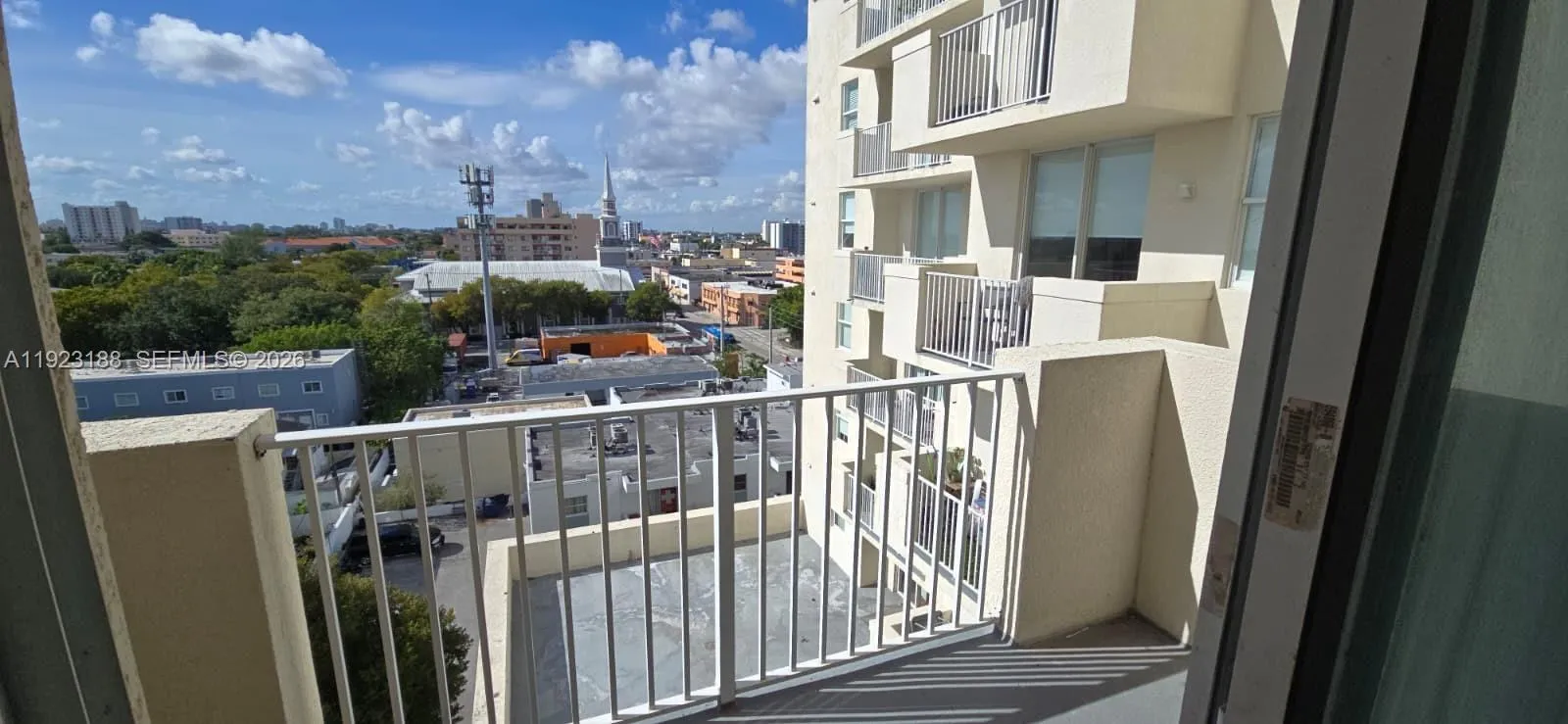 120 Sw 8th Ave 802, Miami, Florida 33130, Miami, Florida 33130, 1 Bedroom Bedrooms, ,1 BathroomBathrooms,Residential Lease,For Rent,120 Sw 8th Ave 802, Miami, Florida 33130,A11923188