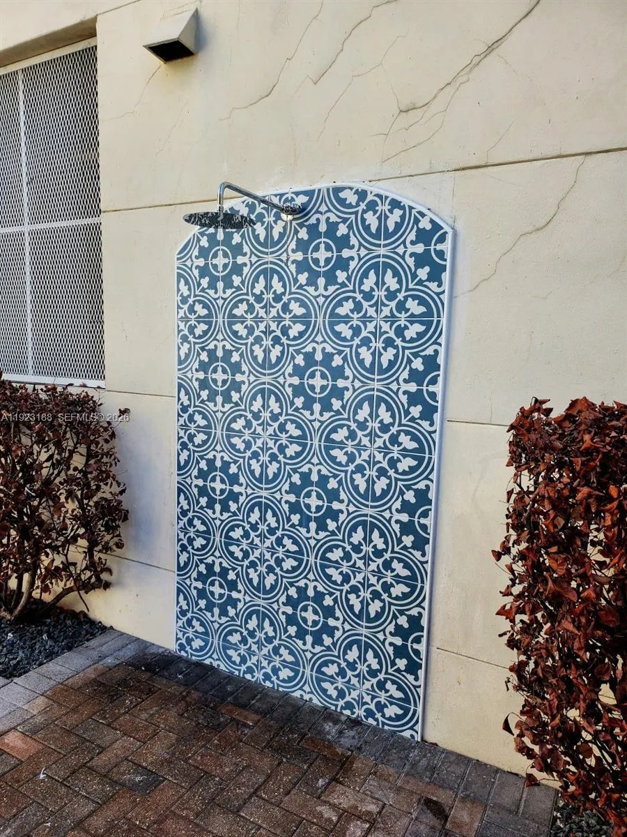 120 Sw 8th Ave 802, Miami, Florida 33130, Miami, Florida 33130, 1 Bedroom Bedrooms, ,1 BathroomBathrooms,Residential Lease,For Rent,120 Sw 8th Ave 802, Miami, Florida 33130,A11923188