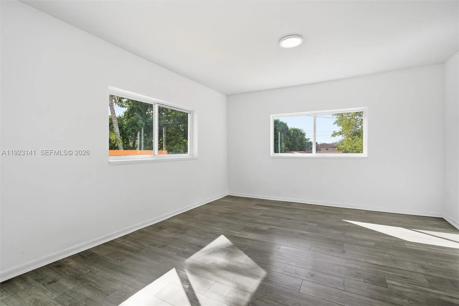 1045 Sw 25th Ave, Miami, Florida 33135, Miami, Florida 33135, ,Residential Income,For Sale,1045 Sw 25th Ave, Miami, Florida 33135,A11923141
