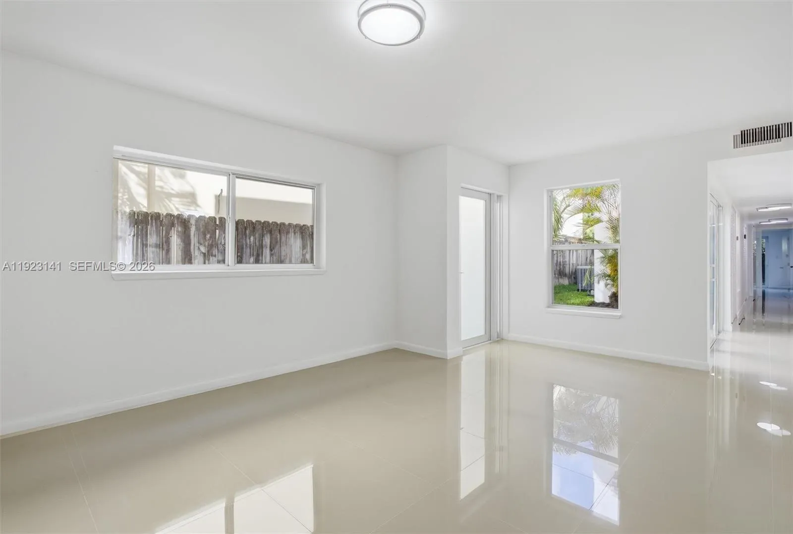 1045 Sw 25th Ave, Miami, Florida 33135, Miami, Florida 33135, ,Residential Income,For Sale,1045 Sw 25th Ave, Miami, Florida 33135,A11923141