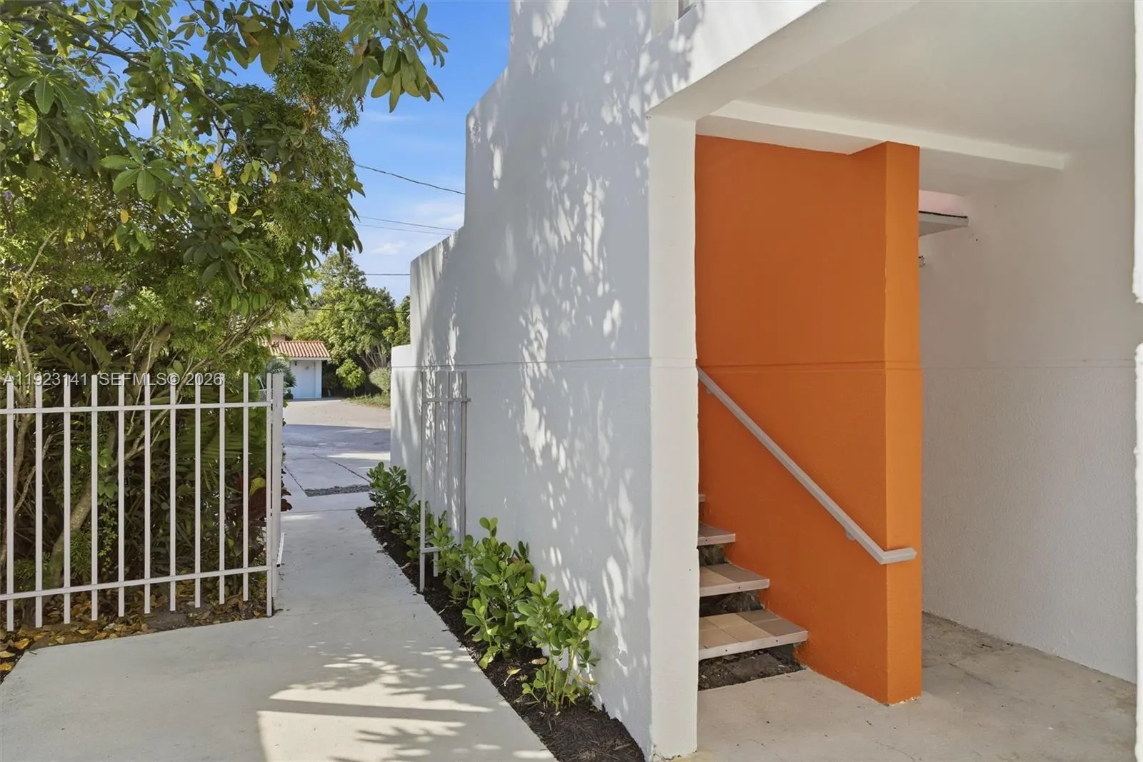 1045 Sw 25th Ave, Miami, Florida 33135, Miami, Florida 33135, ,Residential Income,For Sale,1045 Sw 25th Ave, Miami, Florida 33135,A11923141