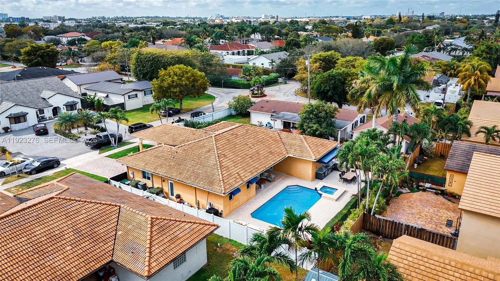 9895 Nw 28th Ter, Doral, Florida 33172, Doral, Florida 33172, 5 Bedrooms Bedrooms, ,3 BathroomsBathrooms,Residential Lease,For Rent,9895 Nw 28th Ter, Doral, Florida 33172,A11923276