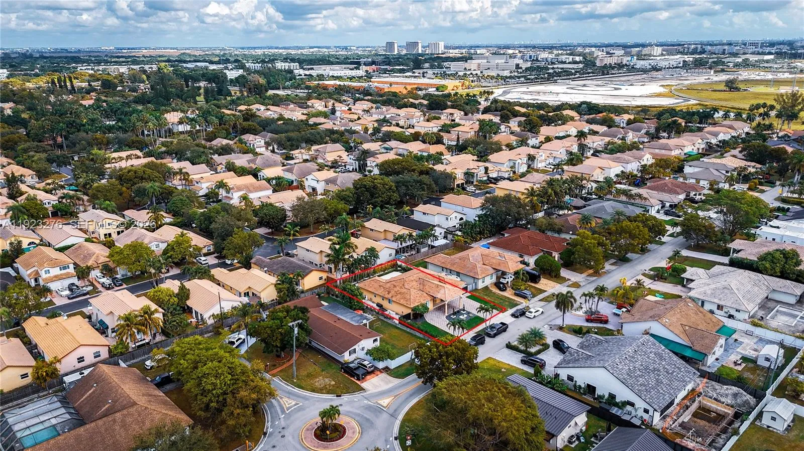 9895 Nw 28th Ter, Doral, Florida 33172, Doral, Florida 33172, 5 Bedrooms Bedrooms, ,3 BathroomsBathrooms,Residential Lease,For Rent,9895 Nw 28th Ter, Doral, Florida 33172,A11923276