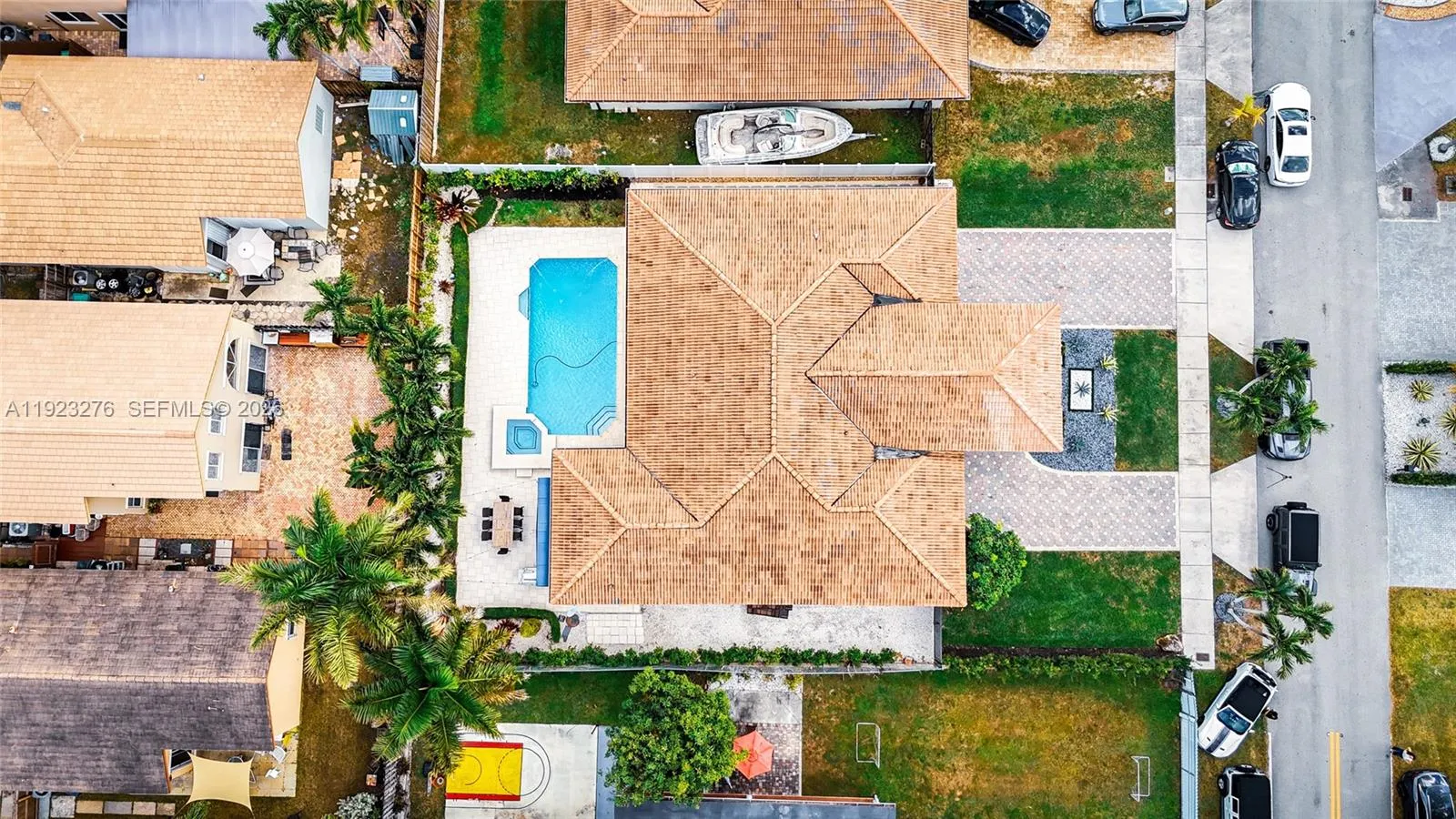 9895 Nw 28th Ter, Doral, Florida 33172, Doral, Florida 33172, 5 Bedrooms Bedrooms, ,3 BathroomsBathrooms,Residential Lease,For Rent,9895 Nw 28th Ter, Doral, Florida 33172,A11923276