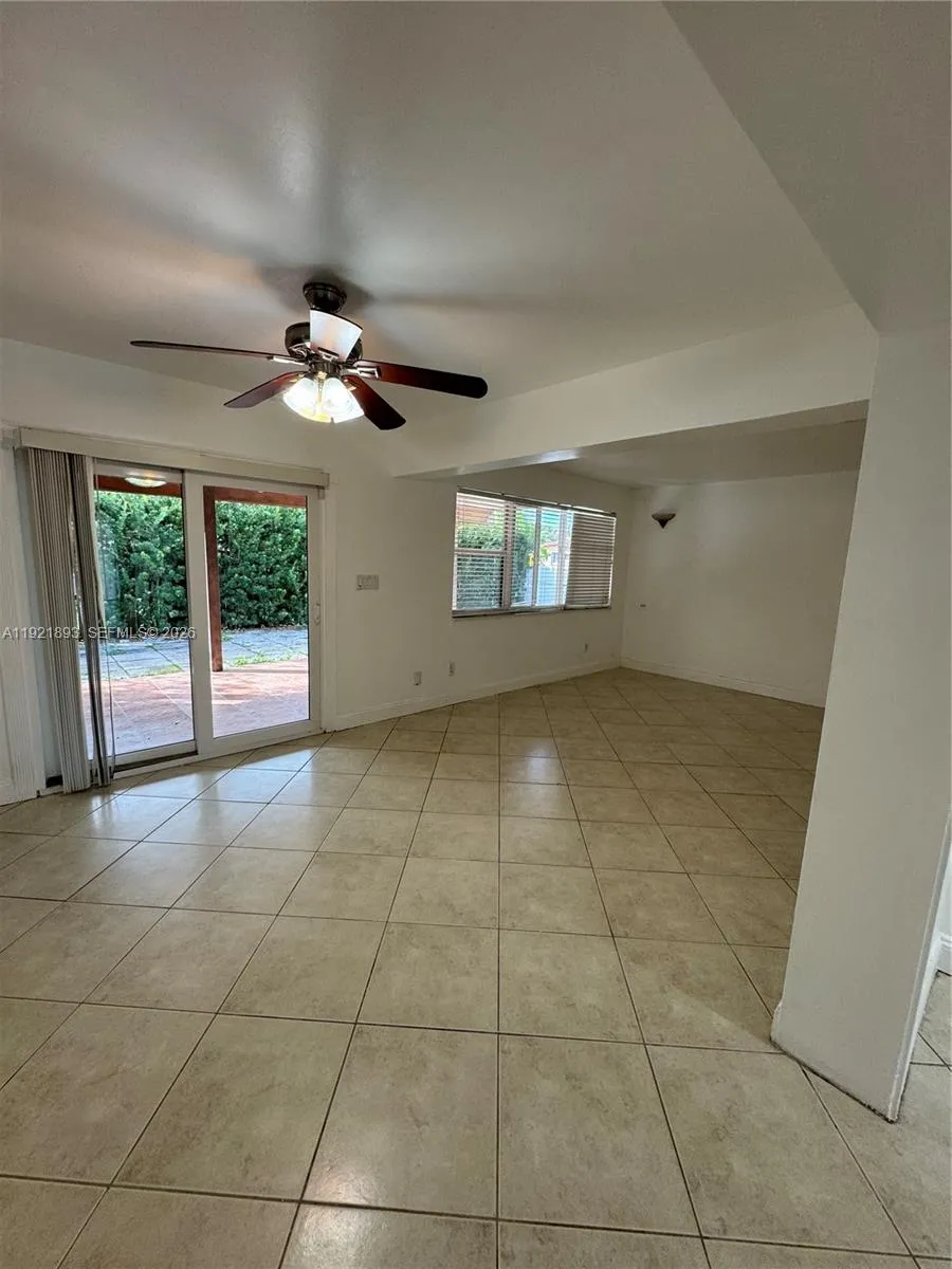 640 N 71st Ter, Hollywood, Florida 33024, Hollywood, Florida 33024, 3 Bedrooms Bedrooms, ,2 BathroomsBathrooms,Residential Lease,For Rent,640 N 71st Ter, Hollywood, Florida 33024,A11921893