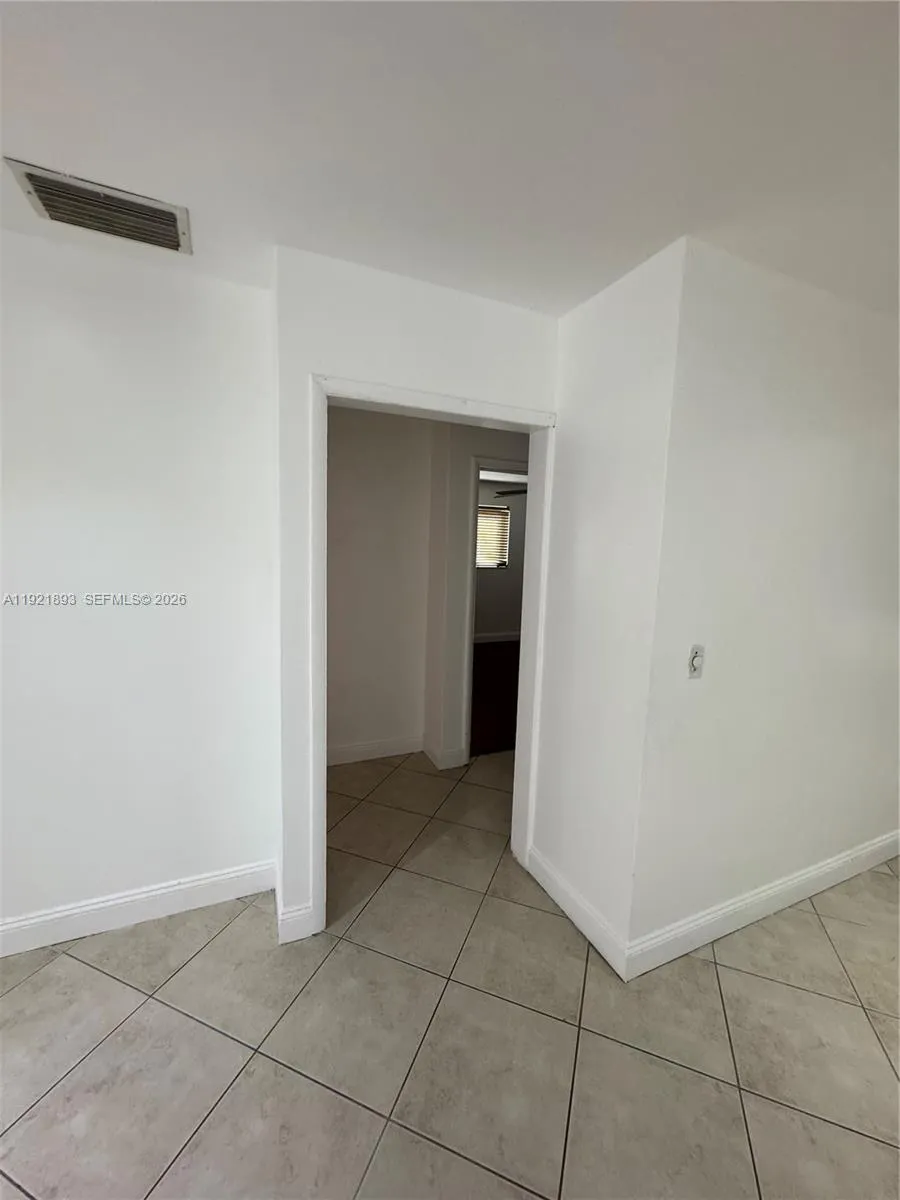 640 N 71st Ter, Hollywood, Florida 33024, Hollywood, Florida 33024, 3 Bedrooms Bedrooms, ,2 BathroomsBathrooms,Residential Lease,For Rent,640 N 71st Ter, Hollywood, Florida 33024,A11921893