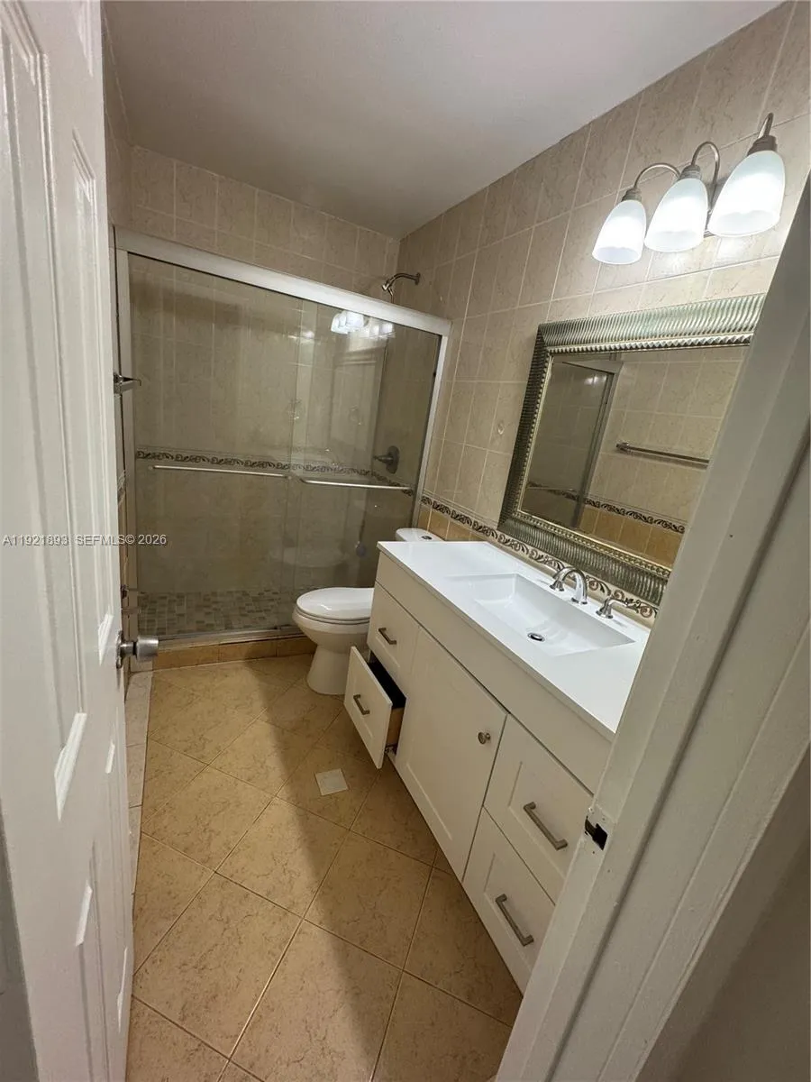 640 N 71st Ter, Hollywood, Florida 33024, Hollywood, Florida 33024, 3 Bedrooms Bedrooms, ,2 BathroomsBathrooms,Residential Lease,For Rent,640 N 71st Ter, Hollywood, Florida 33024,A11921893