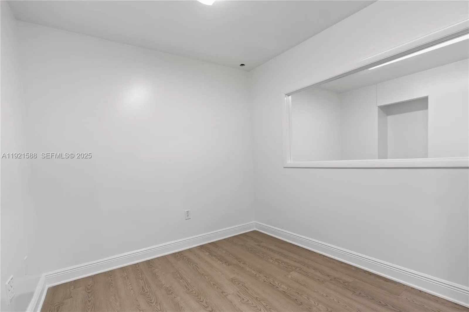 10421 Nw 28th St D106, Doral, Florida 33172, Doral, Florida 33172, ,Commercial Sale,For Sale,10421 Nw 28th St D106, Doral, Florida 33172,A11921588