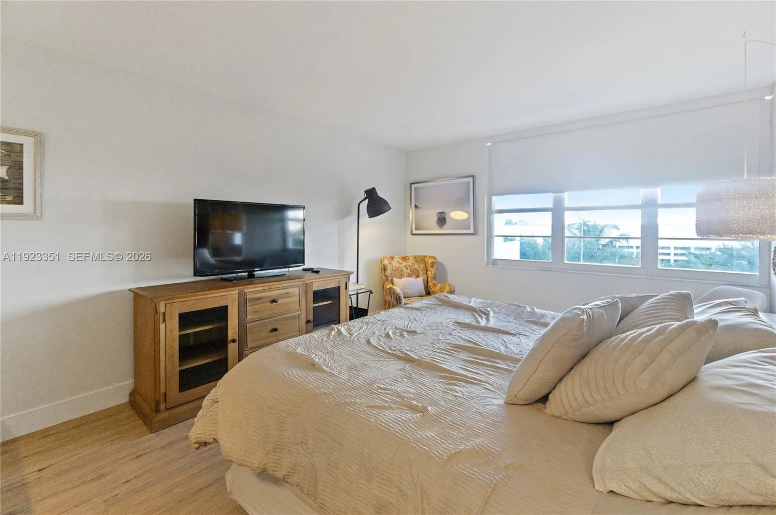 100 Lincoln Rd 410, Miami Beach, Florida 33139, Miami Beach, Florida 33139, 1 Bedroom Bedrooms, ,1 BathroomBathrooms,Residential Lease,For Rent,100 Lincoln Rd 410, Miami Beach, Florida 33139,A11923351