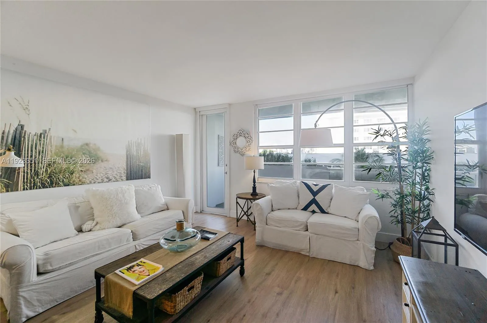 100 Lincoln Rd 410, Miami Beach, Florida 33139, Miami Beach, Florida 33139, 1 Bedroom Bedrooms, ,1 BathroomBathrooms,Residential Lease,For Rent,100 Lincoln Rd 410, Miami Beach, Florida 33139,A11923351