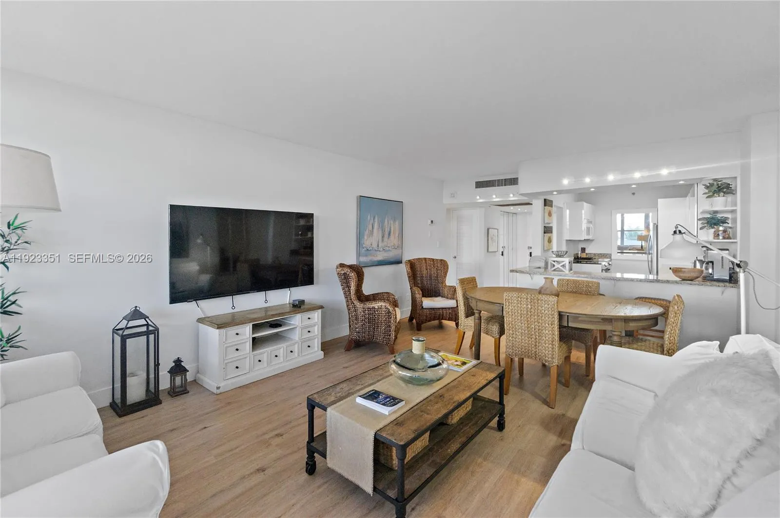 100 Lincoln Rd 410, Miami Beach, Florida 33139, Miami Beach, Florida 33139, 1 Bedroom Bedrooms, ,1 BathroomBathrooms,Residential Lease,For Rent,100 Lincoln Rd 410, Miami Beach, Florida 33139,A11923351