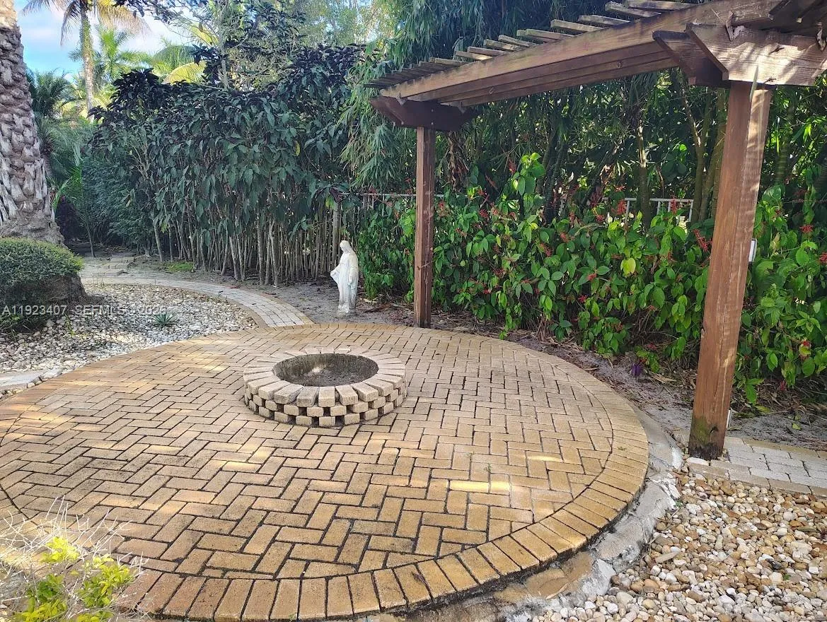 15802 Sw 15th St, Weston, Florida 33326, Weston, Florida 33326, 4 Bedrooms Bedrooms, ,5 BathroomsBathrooms,Residential Lease,For Rent,15802 Sw 15th St, Weston, Florida 33326,A11923407