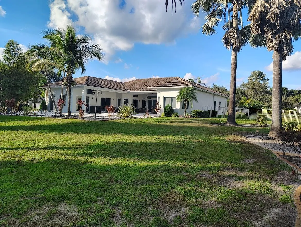 15802 Sw 15th St, Weston, Florida 33326, Weston, Florida 33326, 4 Bedrooms Bedrooms, ,5 BathroomsBathrooms,Residential Lease,For Rent,15802 Sw 15th St, Weston, Florida 33326,A11923407
