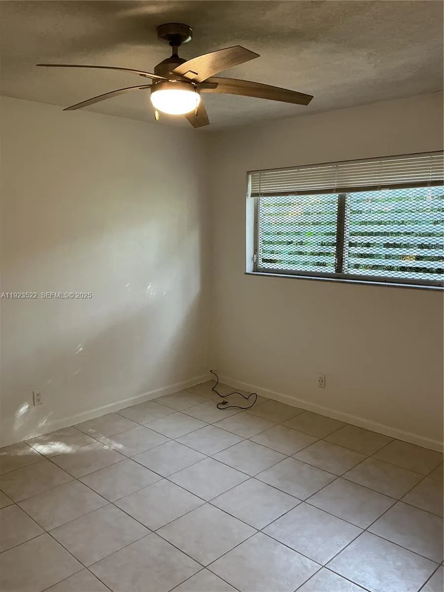 2716 Ne 30th Pl 103c, Fort Lauderdale, Florida 333, Fort Lauderdale, Florida 33306, 1 Bedroom Bedrooms, ,1 BathroomBathrooms,Residential,For Sale,2716 Ne 30th Pl 103c, Fort Lauderdale, Florida 333,A11923522