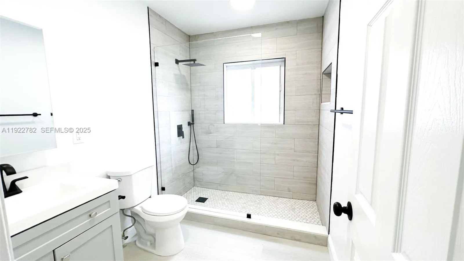 2240 Sw 16th Ct U, Miami, Florida 33145, Miami, Florida 33145, 3 Bedrooms Bedrooms, ,1 BathroomBathrooms,Residential Lease,For Rent,2240 Sw 16th Ct U, Miami, Florida 33145,A11922782