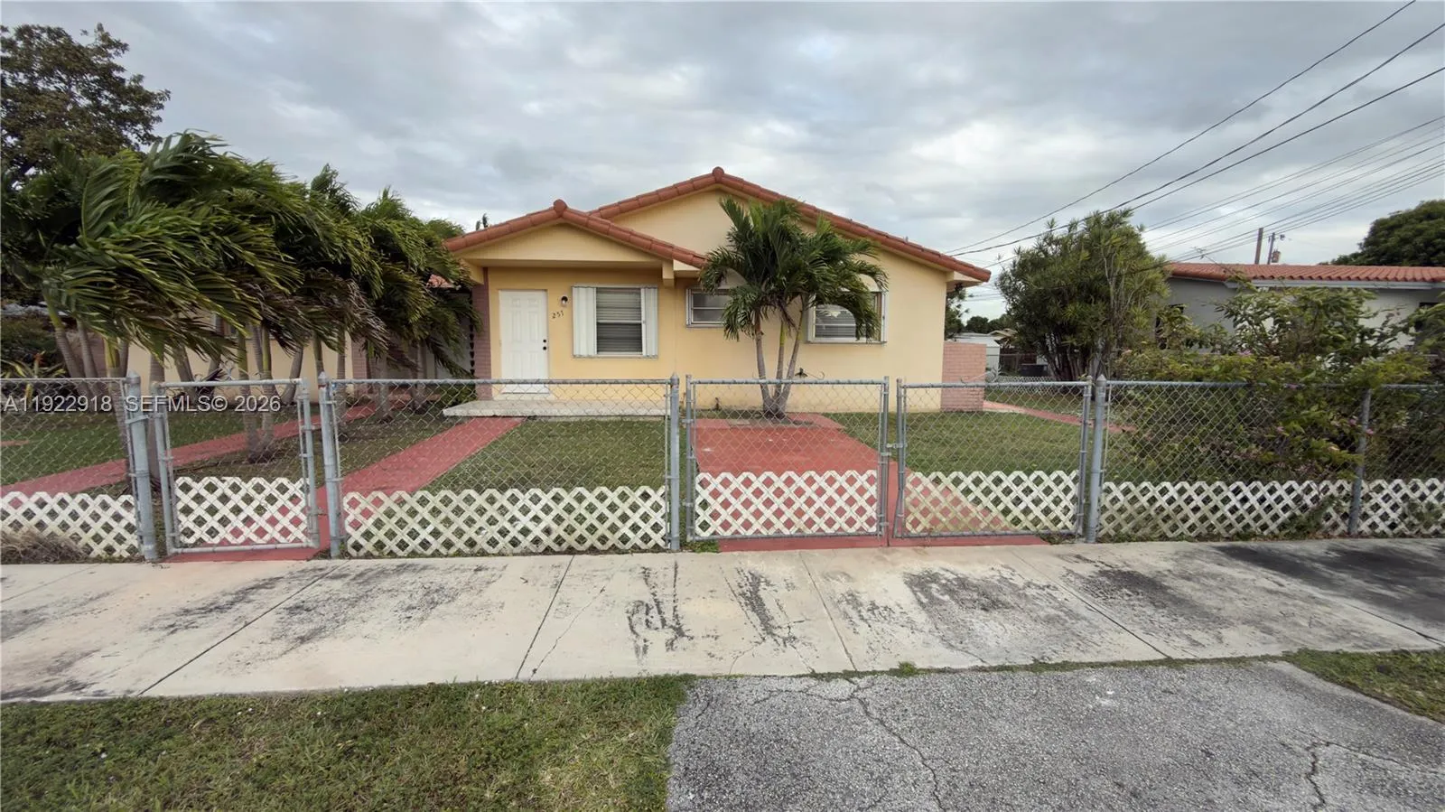 Miami, Florida 33144, 2 Bedrooms Bedrooms, ,1 BathroomBathrooms,Residential Lease,For Rent,A11922918 Miami, Florida 33144, 2 Bedrooms Bedrooms, ,1 BathroomBathrooms,Residential Lease,For Rent,A11922918