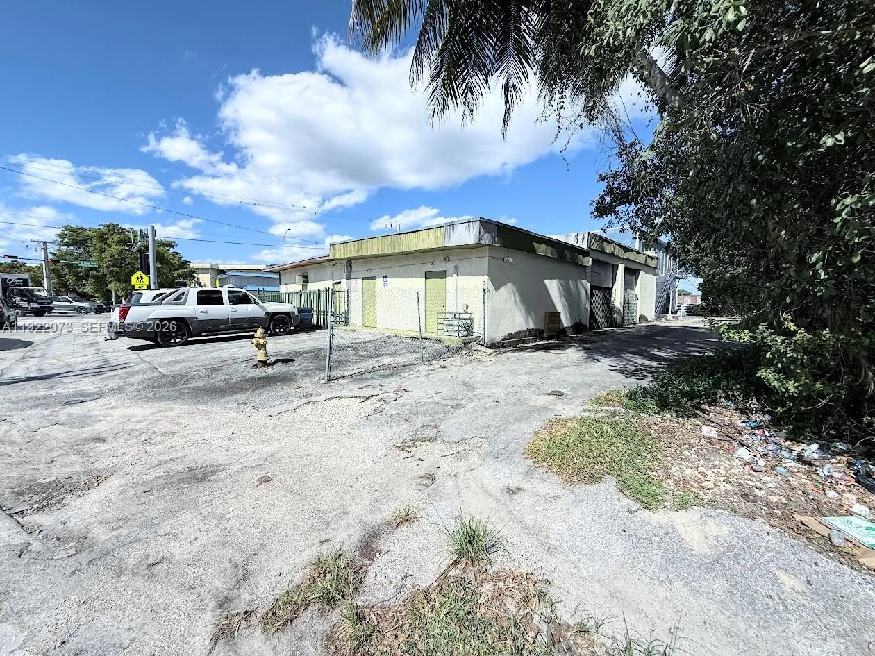 11851 W Dixie Hwy, Miami, Florida 33161, Miami, Florida 33161, ,Commercial Sale,For Sale,11851 W Dixie Hwy, Miami, Florida 33161,A11922073