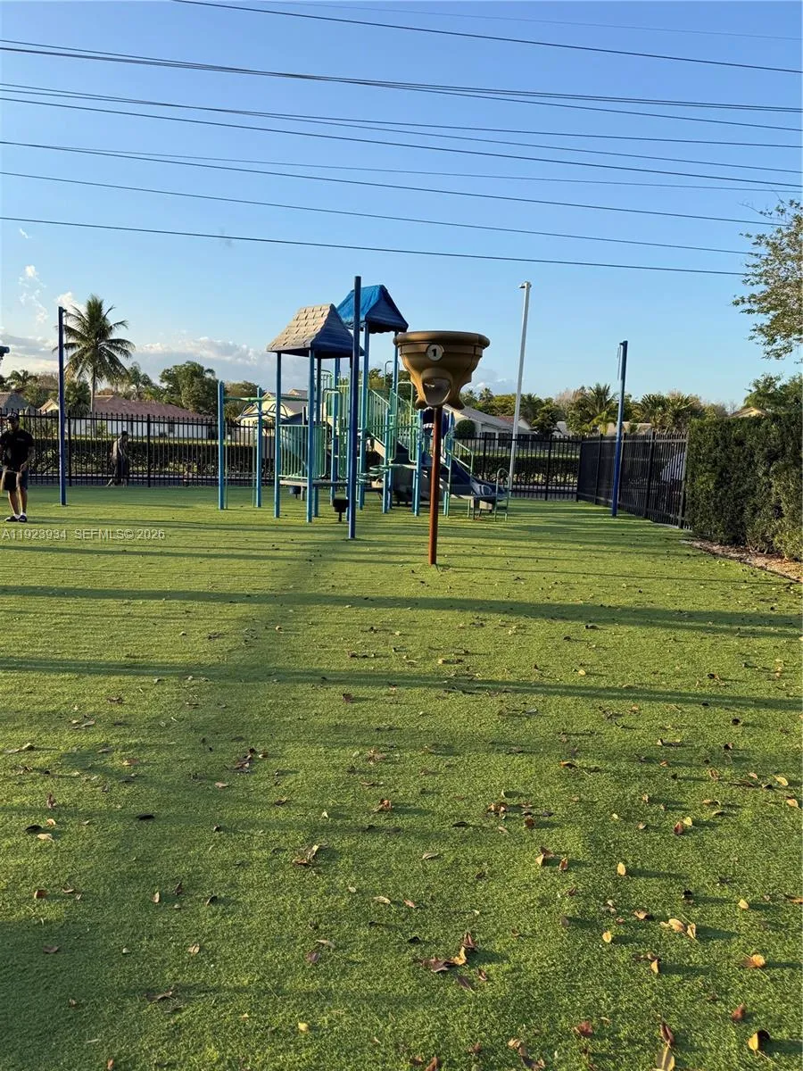 8801 Wiles Rd 108, Coral Springs, Florida 33067, Coral Springs, Florida 33067, 3 Bedrooms Bedrooms, ,2 BathroomsBathrooms,Residential Lease,For Rent,8801 Wiles Rd 108, Coral Springs, Florida 33067,A11923934