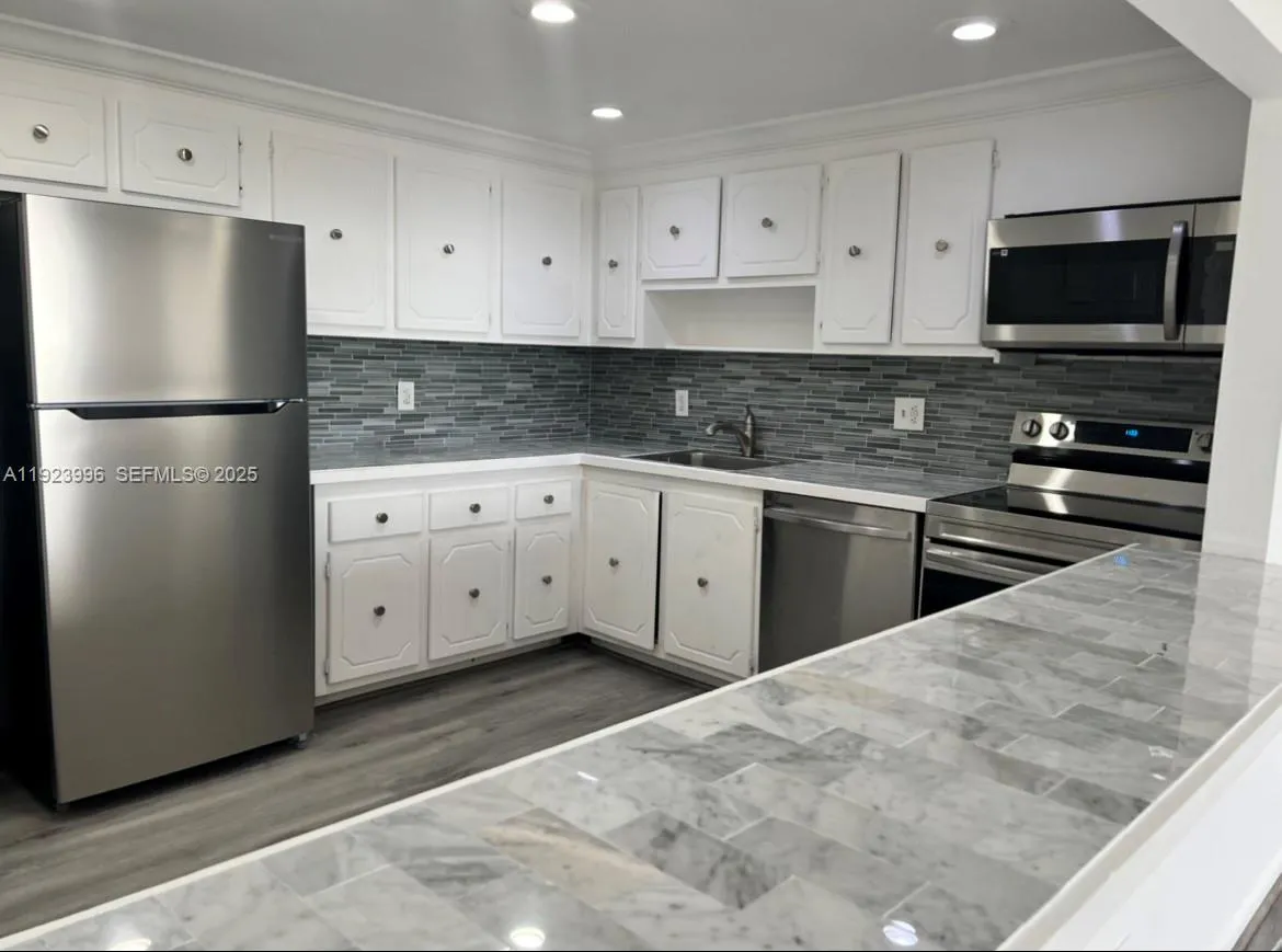 13499 Biscayne Blvd 1205, North Miami, Florida 331, North Miami, Florida 33181, 2 Bedrooms Bedrooms, ,2 BathroomsBathrooms,Residential Lease,For Rent,13499 Biscayne Blvd 1205, North Miami, Florida 331,A11923996
