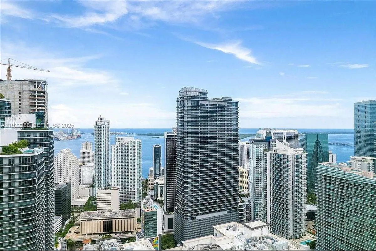 1000 Brickell Plz 3211, Miami, Florida 33131, Miami, Florida 33131, 1 Bedroom Bedrooms, ,1 BathroomBathrooms,Residential,For Sale,1000 Brickell Plz 3211, Miami, Florida 33131,A11922286