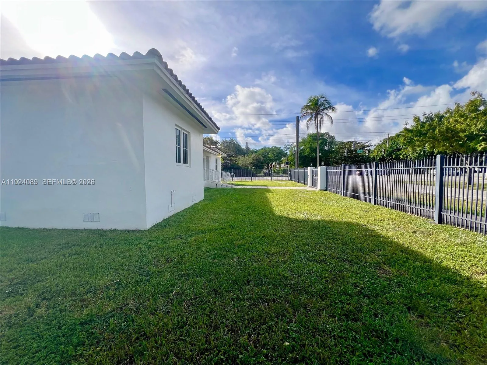 1558 Sevilla Ave, Coral Gables, Florida 33134, Coral Gables, Florida 33134, 4 Bedrooms Bedrooms, ,3 BathroomsBathrooms,Residential,For Sale,1558 Sevilla Ave, Coral Gables, Florida 33134,A11924089