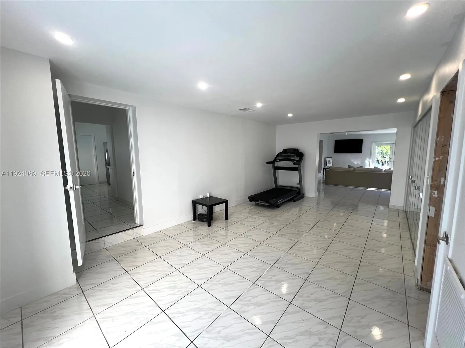 1558 Sevilla Ave, Coral Gables, Florida 33134, Coral Gables, Florida 33134, 4 Bedrooms Bedrooms, ,3 BathroomsBathrooms,Residential,For Sale,1558 Sevilla Ave, Coral Gables, Florida 33134,A11924089