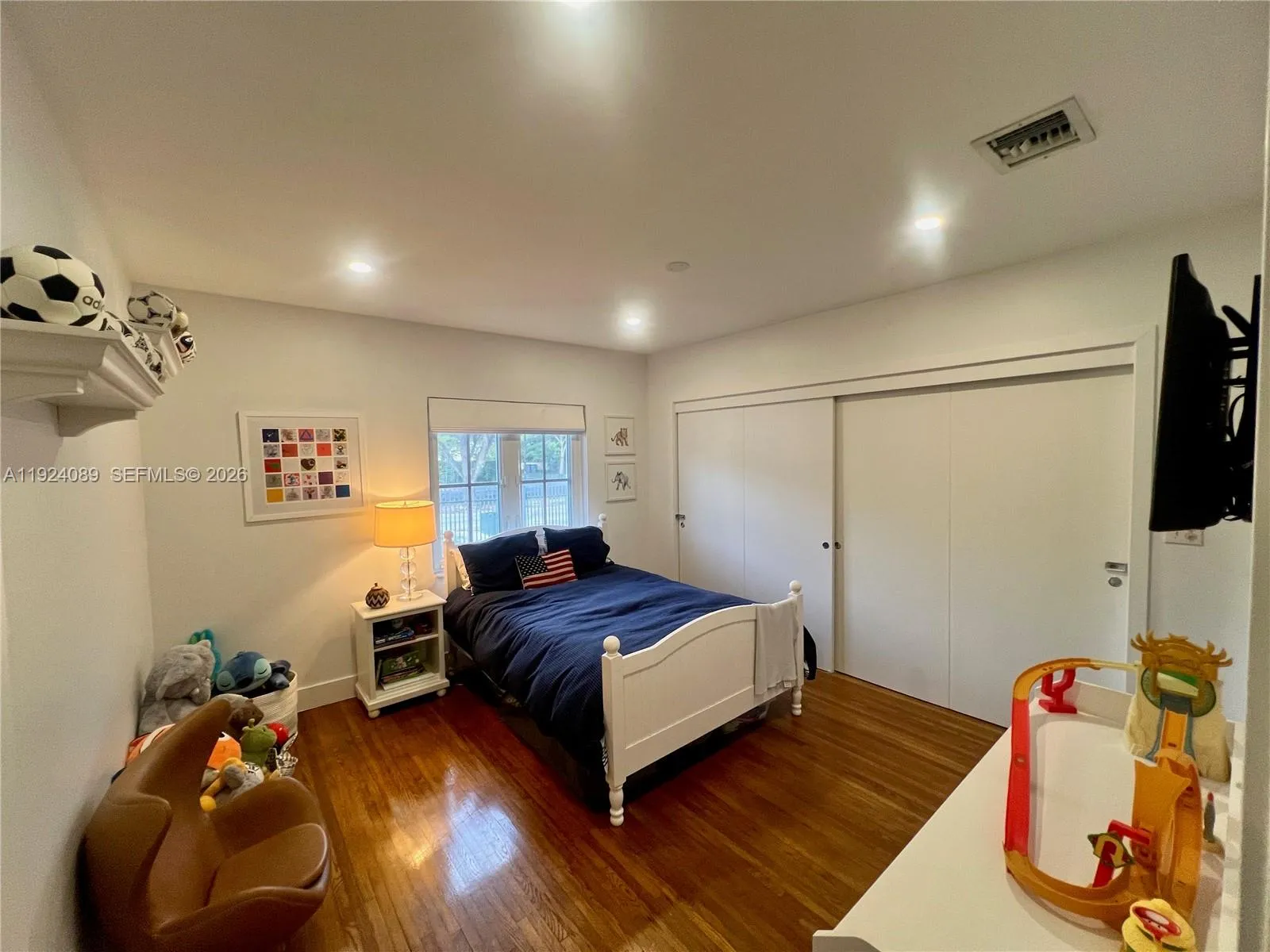1558 Sevilla Ave, Coral Gables, Florida 33134, Coral Gables, Florida 33134, 4 Bedrooms Bedrooms, ,3 BathroomsBathrooms,Residential,For Sale,1558 Sevilla Ave, Coral Gables, Florida 33134,A11924089
