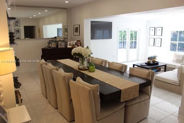 1558 Sevilla Ave, Coral Gables, Florida 33134, Coral Gables, Florida 33134, 4 Bedrooms Bedrooms, ,3 BathroomsBathrooms,Residential,For Sale,1558 Sevilla Ave, Coral Gables, Florida 33134,A11924089
