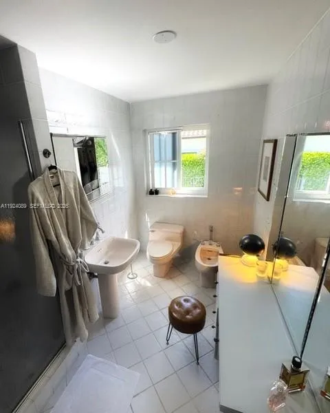 1558 Sevilla Ave, Coral Gables, Florida 33134, Coral Gables, Florida 33134, 4 Bedrooms Bedrooms, ,3 BathroomsBathrooms,Residential,For Sale,1558 Sevilla Ave, Coral Gables, Florida 33134,A11924089