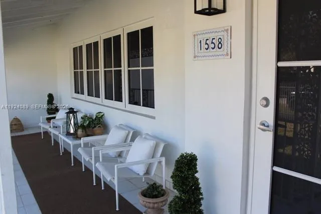 1558 Sevilla Ave, Coral Gables, Florida 33134, Coral Gables, Florida 33134, 4 Bedrooms Bedrooms, ,3 BathroomsBathrooms,Residential,For Sale,1558 Sevilla Ave, Coral Gables, Florida 33134,A11924089