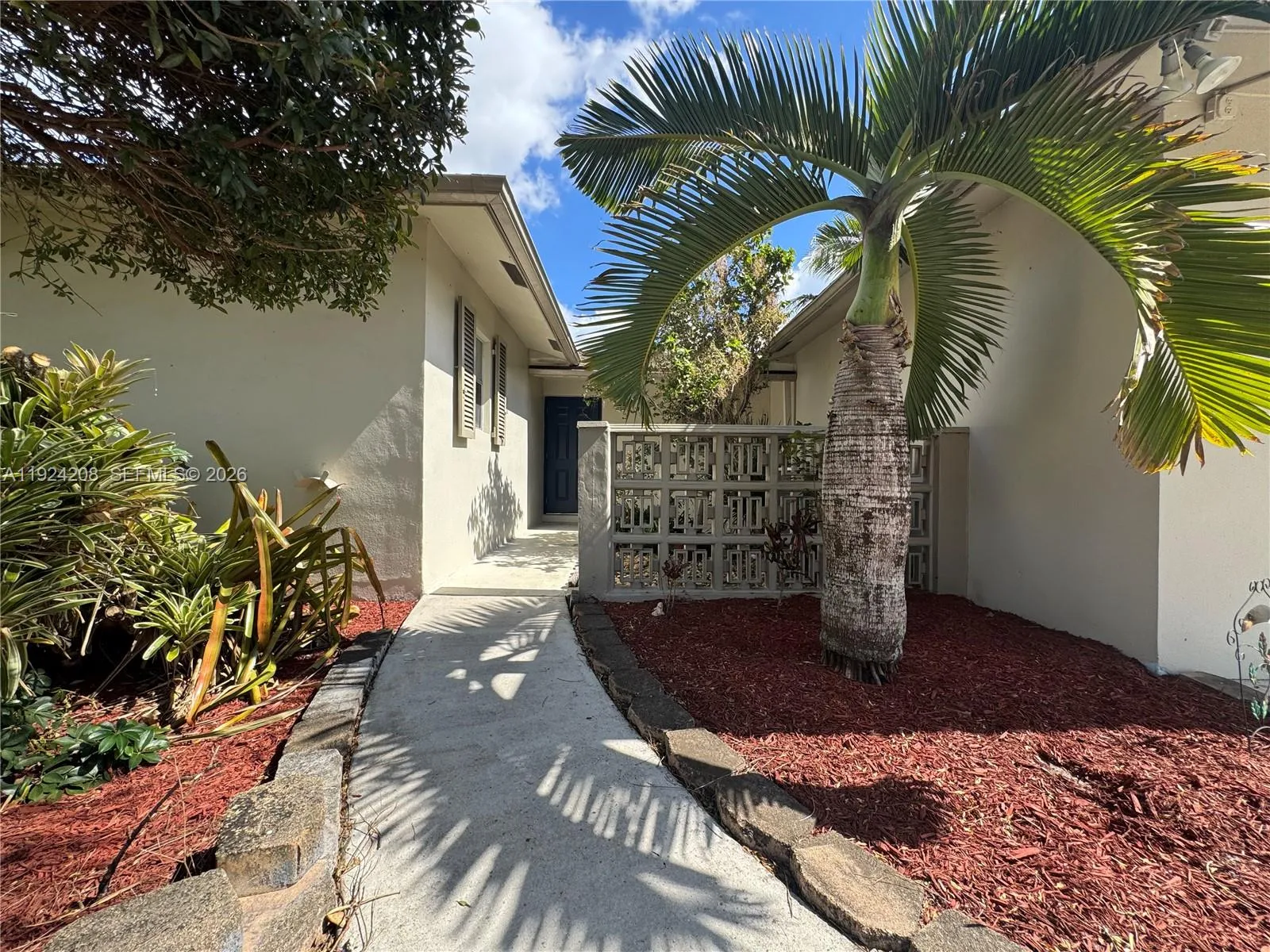 2731 N 72nd Way, Hollywood, Florida 33024, Hollywood, Florida 33024, 3 Bedrooms Bedrooms, ,2 BathroomsBathrooms,Residential,For Sale,2731 N 72nd Way, Hollywood, Florida 33024,A11924208