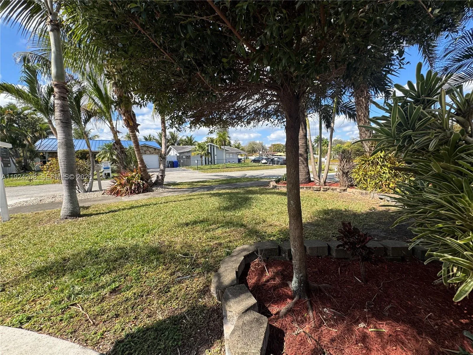 2731 N 72nd Way, Hollywood, Florida 33024, Hollywood, Florida 33024, 3 Bedrooms Bedrooms, ,2 BathroomsBathrooms,Residential,For Sale,2731 N 72nd Way, Hollywood, Florida 33024,A11924208