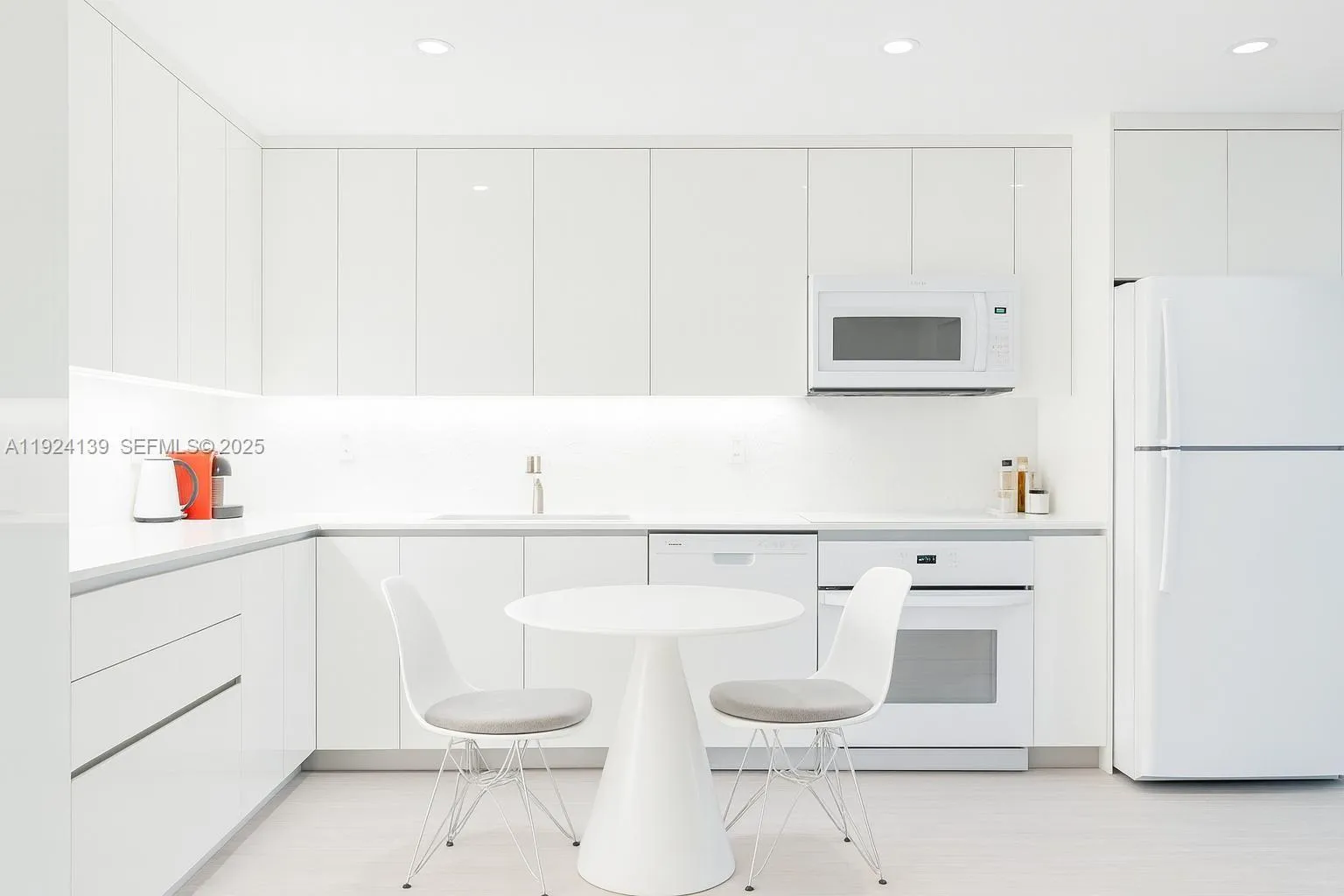 2301 Collins Ave 636, Miami Beach, Florida 33139, Miami Beach, Florida 33139, 1 Bedroom Bedrooms, ,2 BathroomsBathrooms,Residential,For Sale,2301 Collins Ave 636, Miami Beach, Florida 33139,A11924139