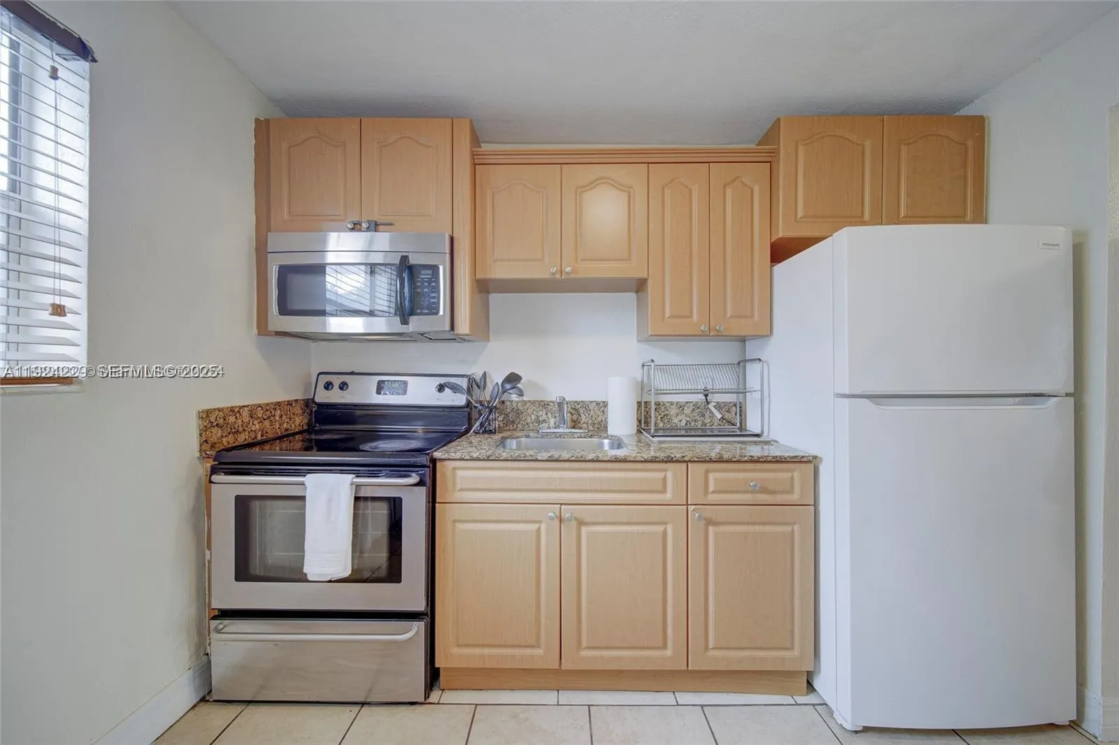 427 Sw 6th St 3, Miami, Florida 33130, Miami, Florida 33130, 2 Bedrooms Bedrooms, ,1 BathroomBathrooms,Residential Lease,For Rent,427 Sw 6th St 3, Miami, Florida 33130,A11924229