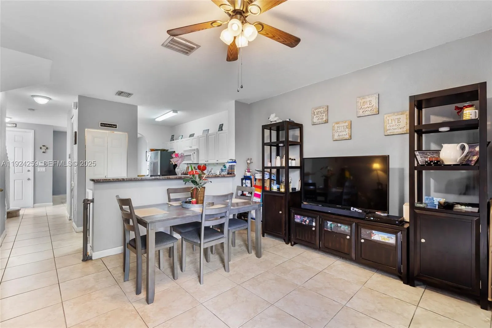 230 Se 29th Ave 12, Homestead, Florida 33033, Homestead, Florida 33033, 2 Bedrooms Bedrooms, ,2 BathroomsBathrooms,Residential Lease,For Rent,230 Se 29th Ave 12, Homestead, Florida 33033,A11924259