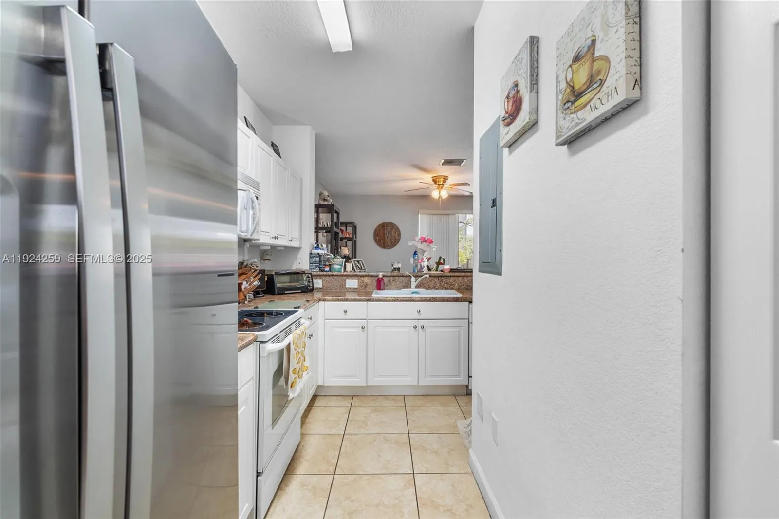 230 Se 29th Ave 12, Homestead, Florida 33033, Homestead, Florida 33033, 2 Bedrooms Bedrooms, ,2 BathroomsBathrooms,Residential Lease,For Rent,230 Se 29th Ave 12, Homestead, Florida 33033,A11924259