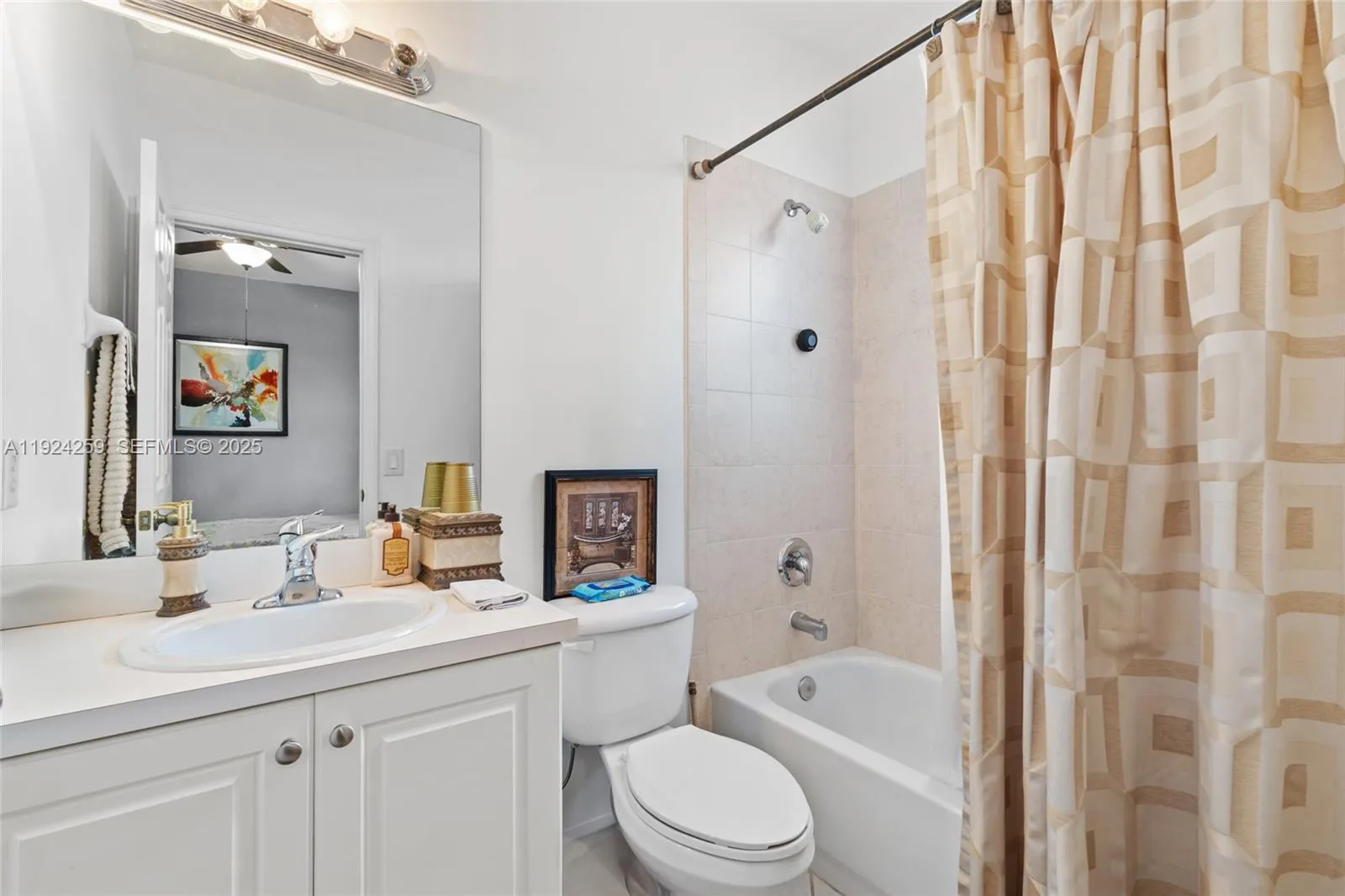 230 Se 29th Ave 12, Homestead, Florida 33033, Homestead, Florida 33033, 2 Bedrooms Bedrooms, ,2 BathroomsBathrooms,Residential Lease,For Rent,230 Se 29th Ave 12, Homestead, Florida 33033,A11924259