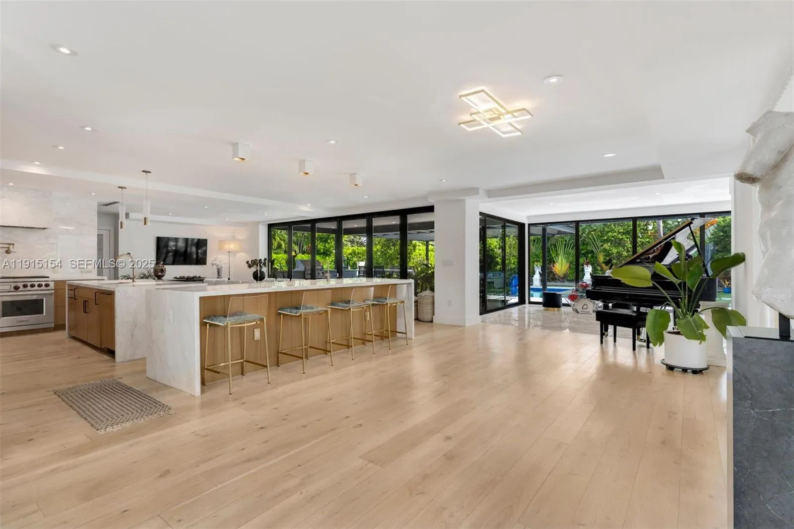 795 Lakeview Dr, Miami Beach, Florida 33140, Miami Beach, Florida 33140, 5 Bedrooms Bedrooms, ,6 BathroomsBathrooms,Residential,For Sale,795 Lakeview Dr, Miami Beach, Florida 33140,A11915154